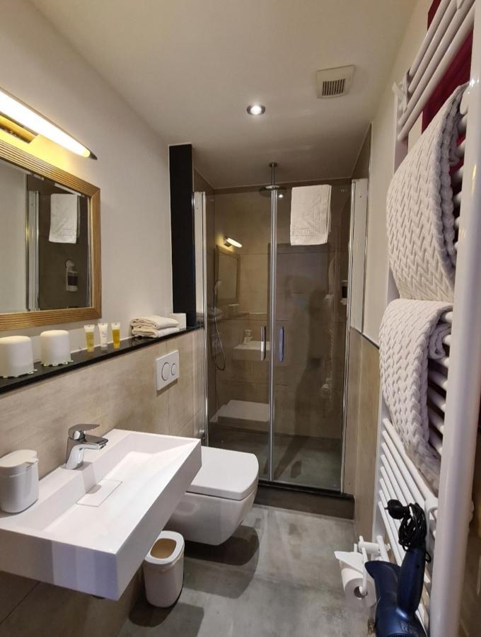 בוכום Hotel Aleo מראה חיצוני תמונה